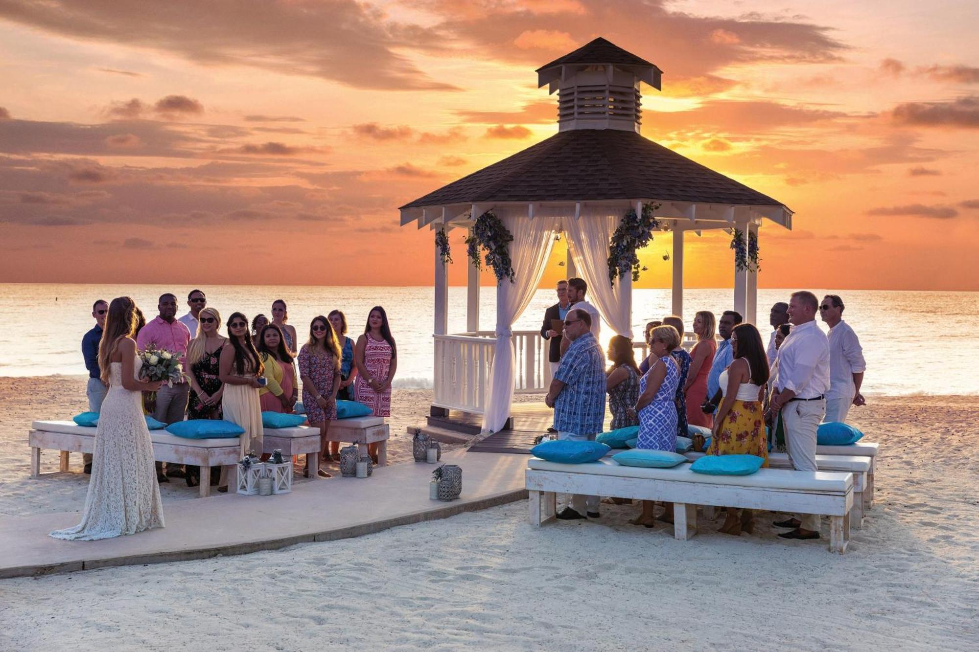 The Westin Grand Cayman Seven Mile & Resort 4*
