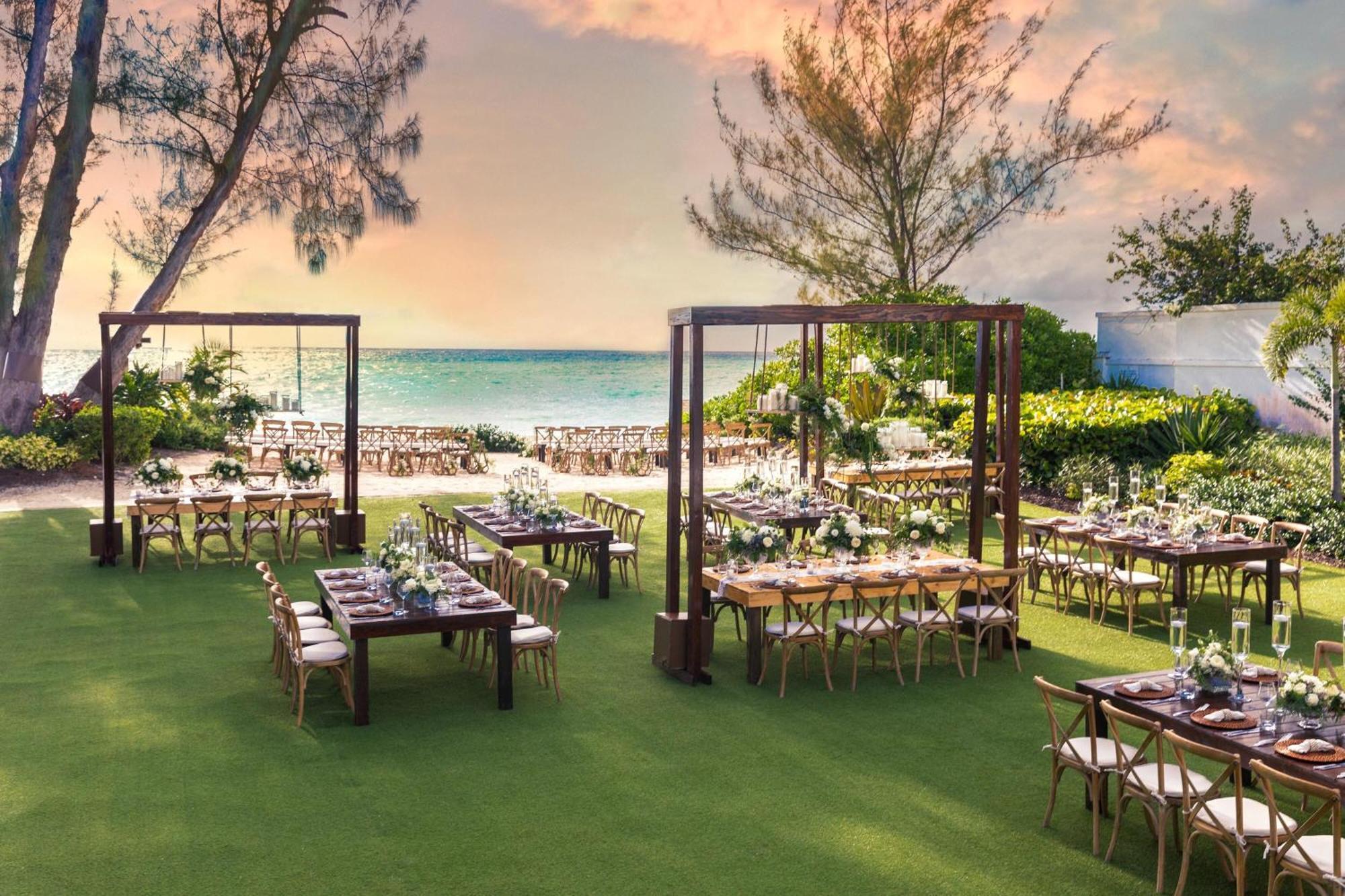 The Westin Grand Cayman Seven Mile & Resort 4*