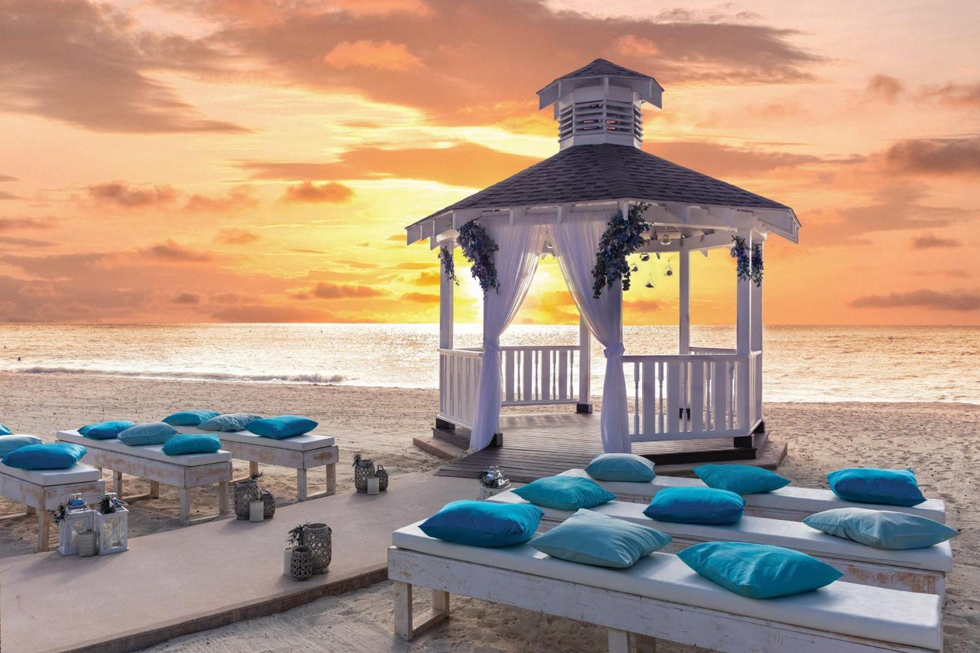 The Westin Grand Cayman Seven Mile & Resort West Bay