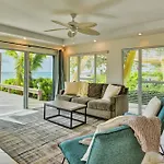 Incredible Beach Front Villa!