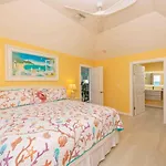 Thatch Hill - Renovated Beach House With Pool, Short Walk To The Rum Point Club