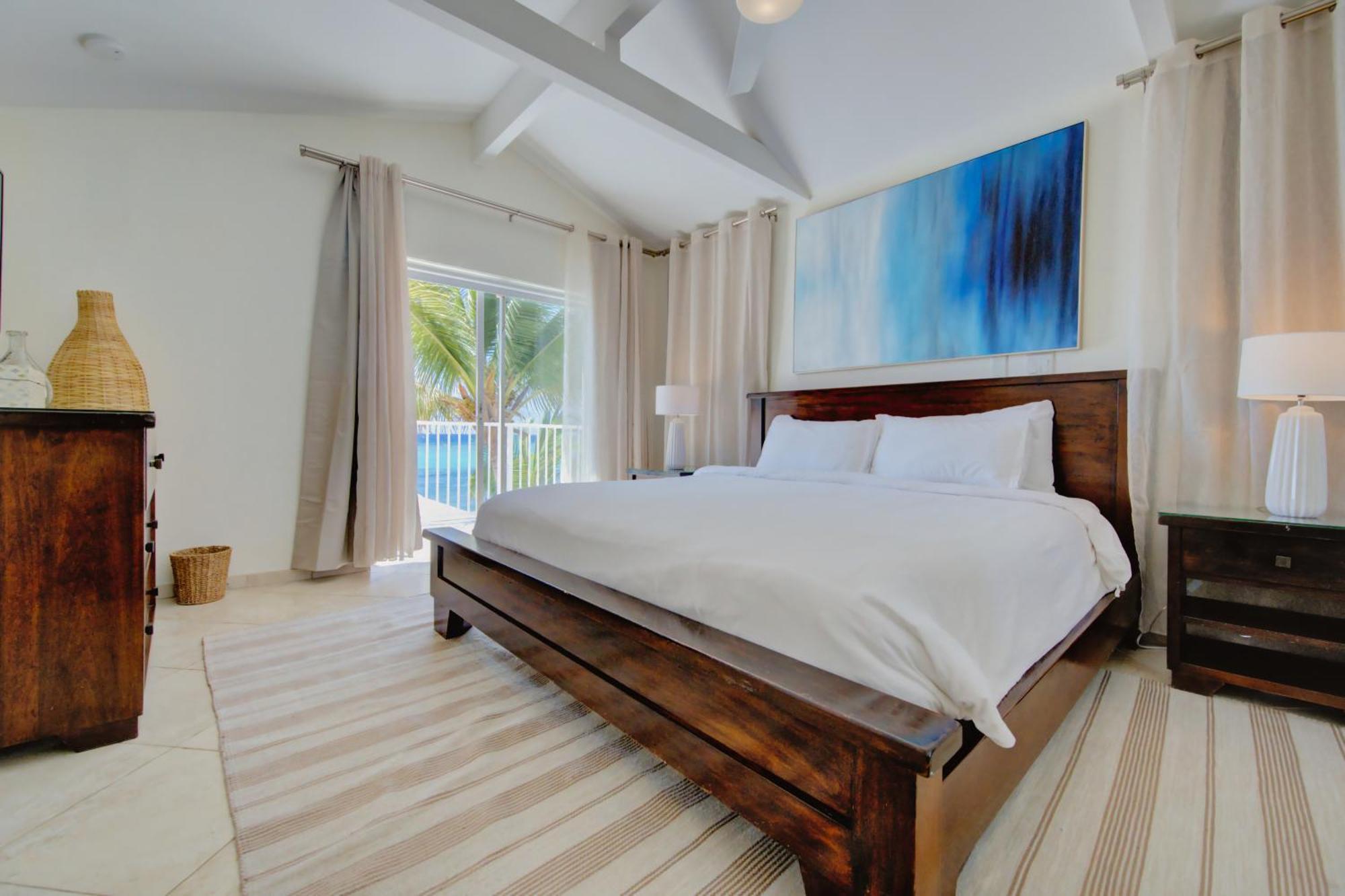 Incredible Front Villa! Villa