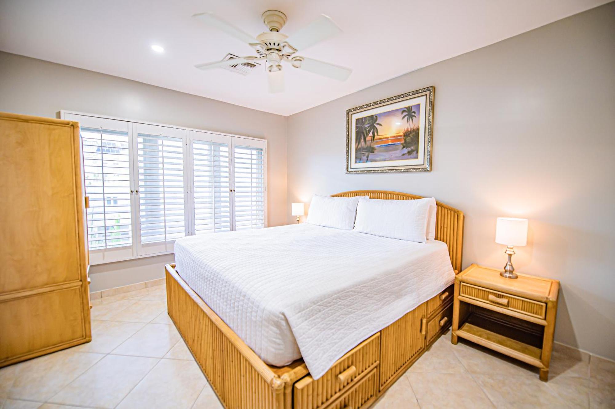 Seven Mile Aparthotel George Town