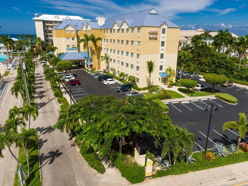 Resort Hampton By Hilton Grand Cayman Seven Mile