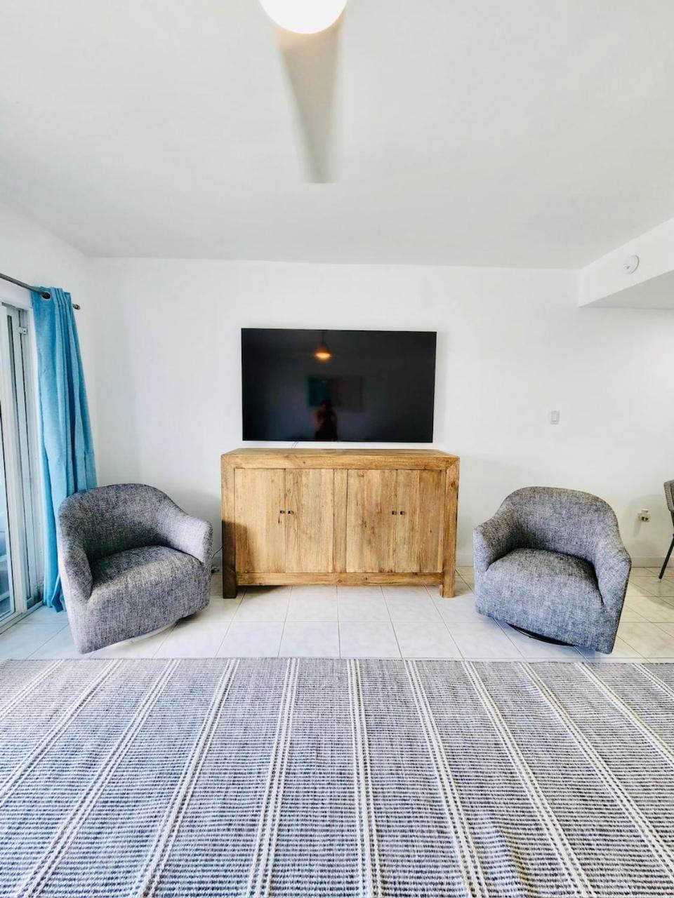 7mile Beachfront George Town