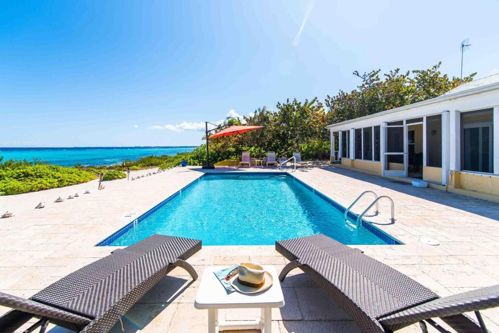 Thatch Hill - Renovated House With Pool, Short Walk To The Point Club Villa Driftwood Village