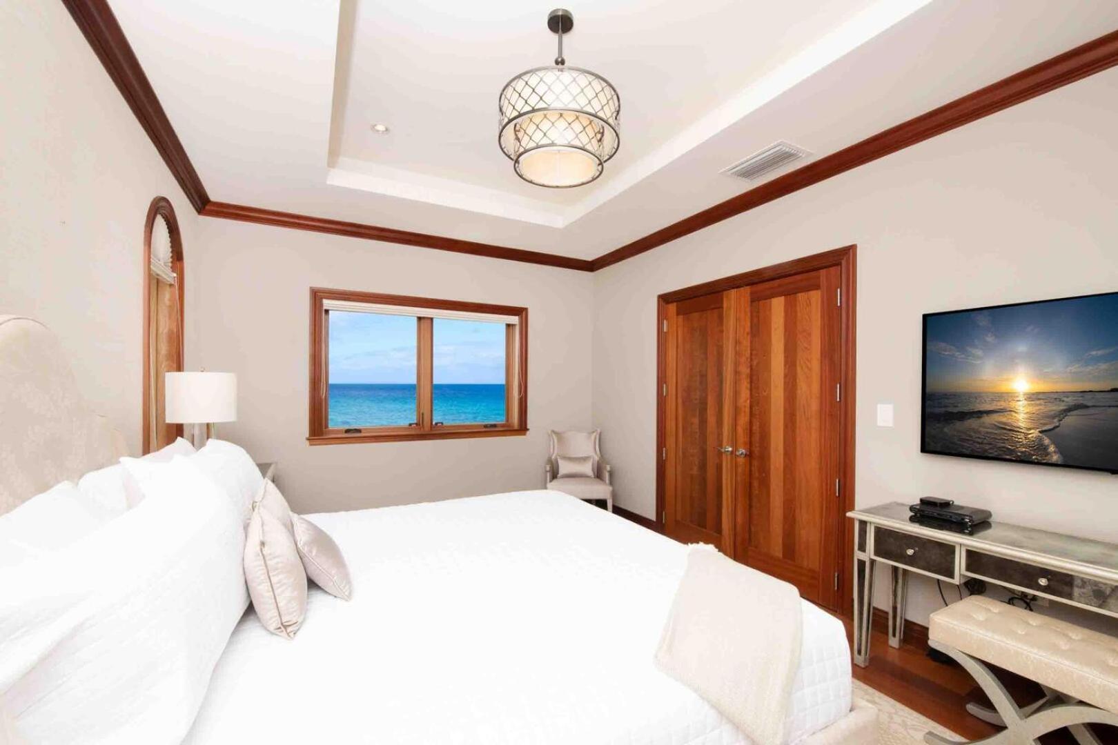 Casa Luna 5 George Town