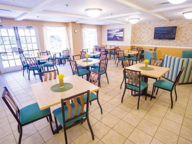 Resort Hampton By Hilton Grand Cayman Seven Mile George Town