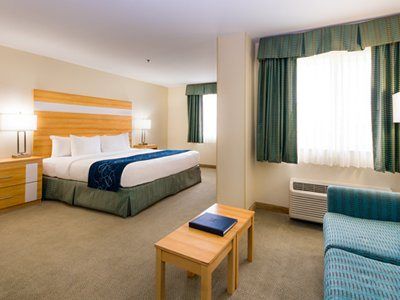Hampton By Hilton Grand Cayman Seven Mile Resort 3*