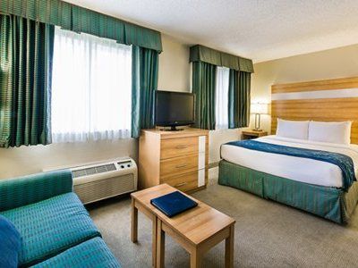 Resort Hampton By Hilton Grand Cayman Seven Mile George Town