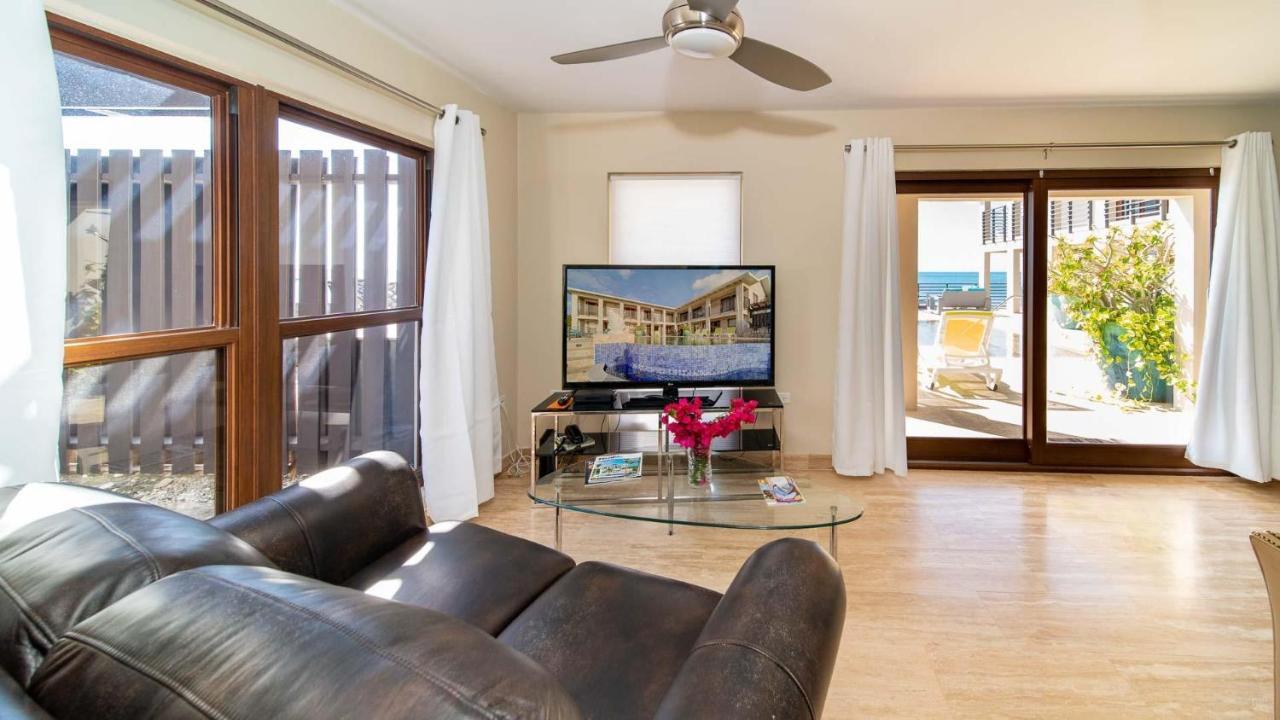 Seven Mile View #4 Holiday home *