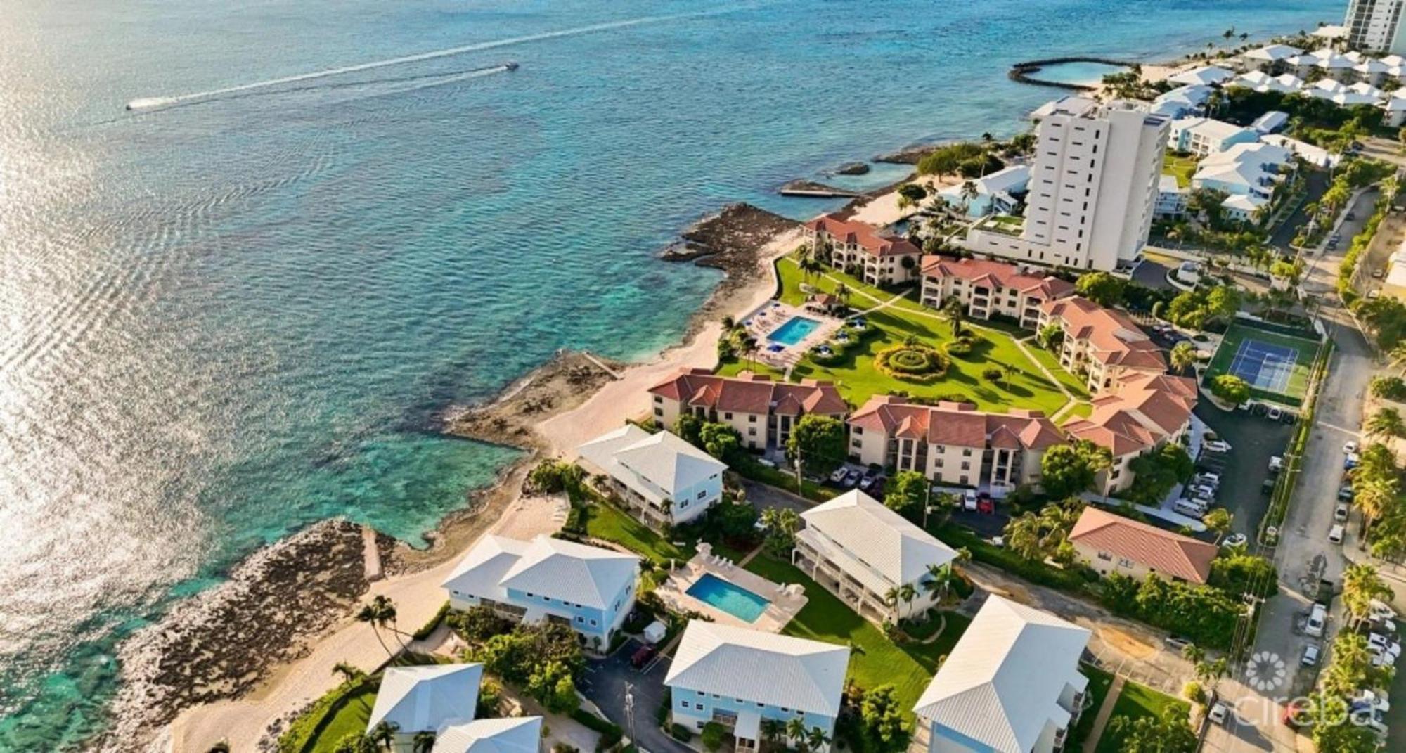 Apartment 7mile Beachfront *