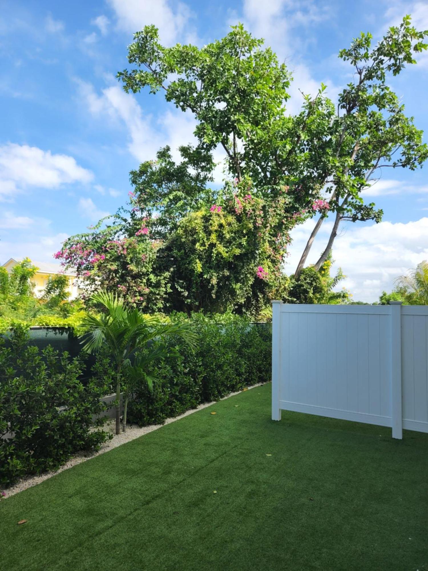 Modern 2 Bedroom Walking Distance To The Beach! * West Bay
