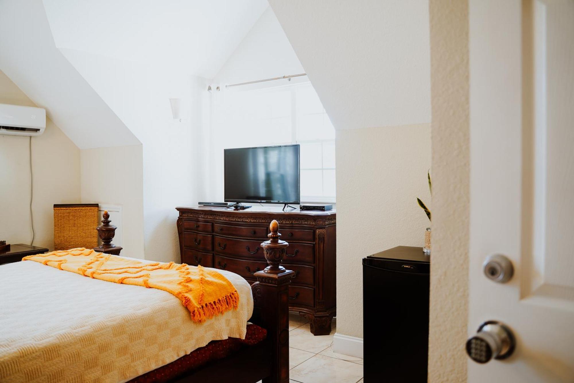 Bed & Breakfast Shangri-La Boutique Bed & Breakfast