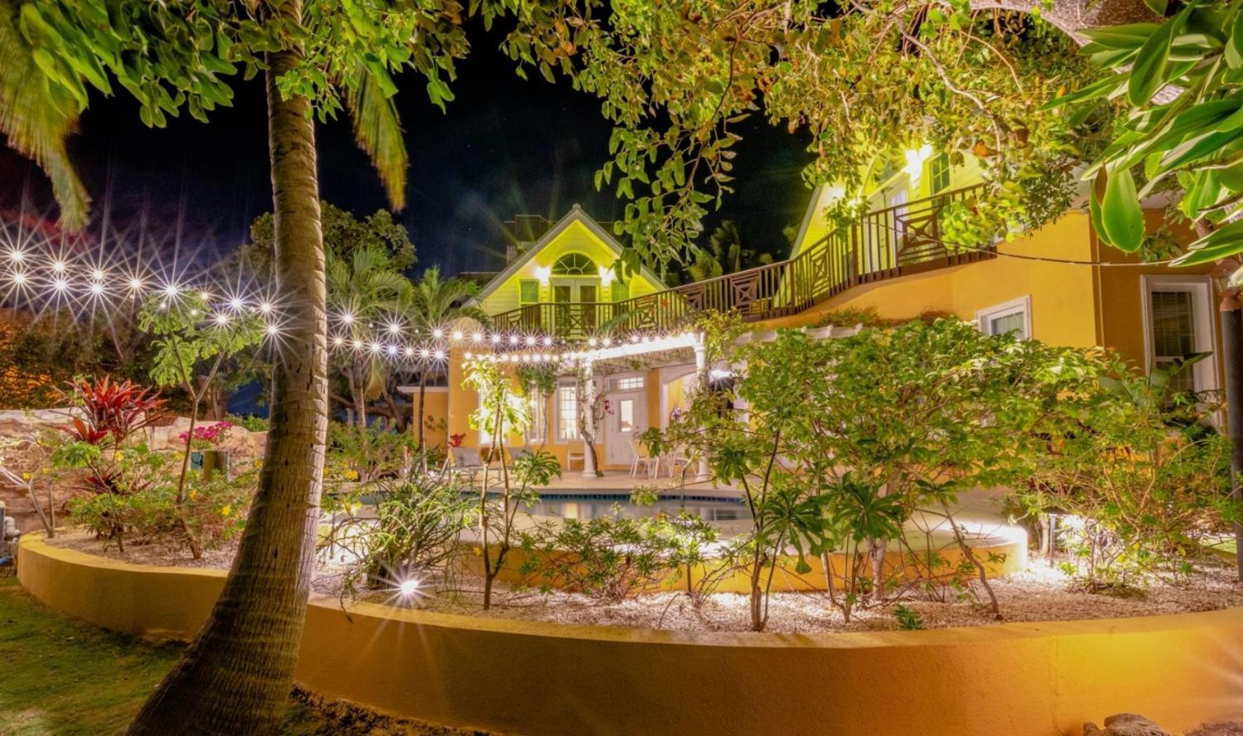 Shangri-La Boutique Bed & Breakfast