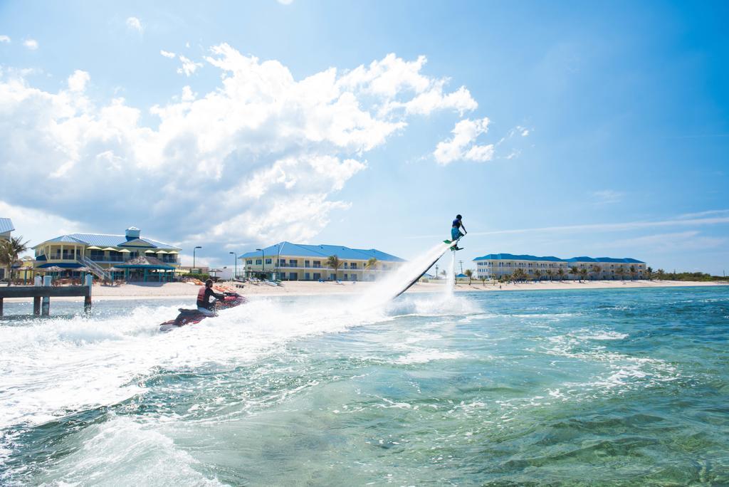 Wyndham Reef Resort, Grand Cayman Resort 4*
