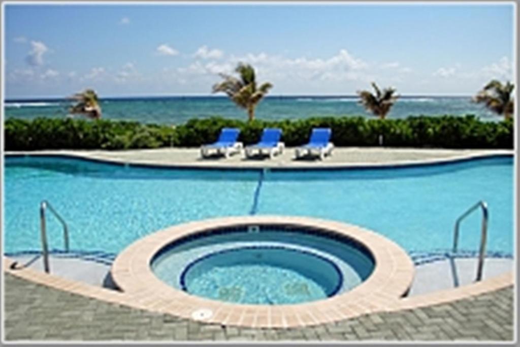Castaways Cayman Resort Grand Cayman