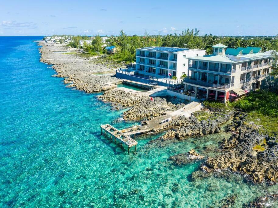 Lighthouse Point # 5 Apartment *